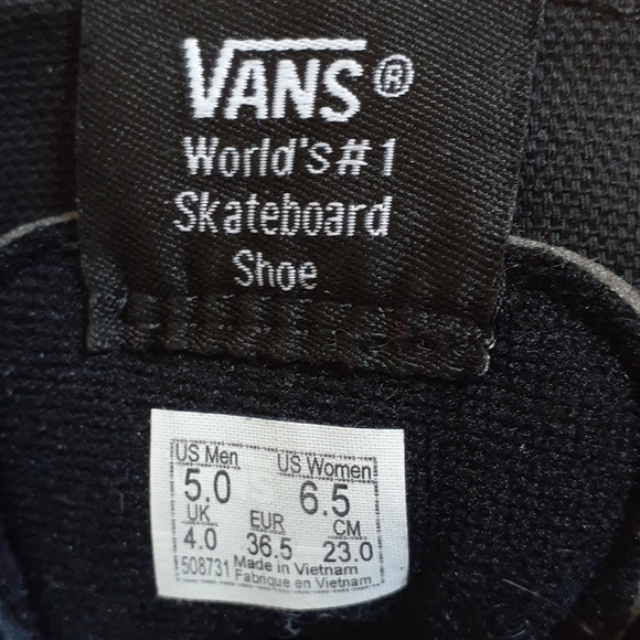 Vans - Picture 5 of 7